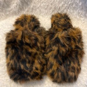 3/$10 Cheetah Slipoers